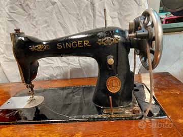 Macchina da cucire manuale SINGER 