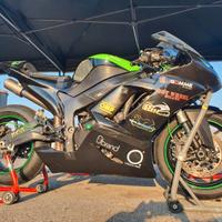 Kawasaki Ninja ZX6R pista targata + ricambi strada