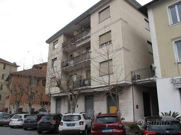 Immobile in asta di 101 m² con 1 locale a Serra Ri