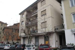 Immobile in asta di 101 m² con 1 locale a Serra Ri