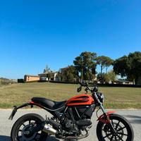 Ducati scrambler Sixty 2