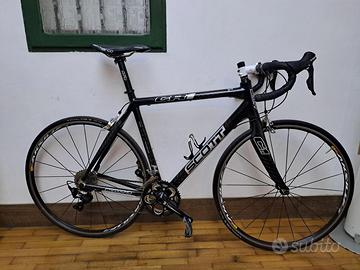 Bici da corsa SCOTT CR1 in carbonio