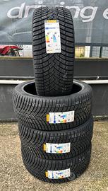 4 Gomme NUOVE 225 40 R 18 Pirelli 4 STAGIONI