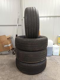 Pneumatici 215/55 R17 Michelin