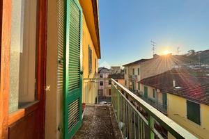 2 LOCALI A CAPRAIA E LIMITE