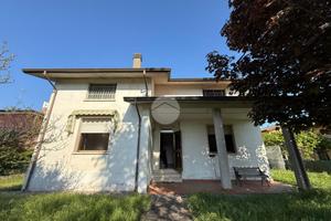 VILLA SINGOLA A SAN GIORGIO BIGARELLO