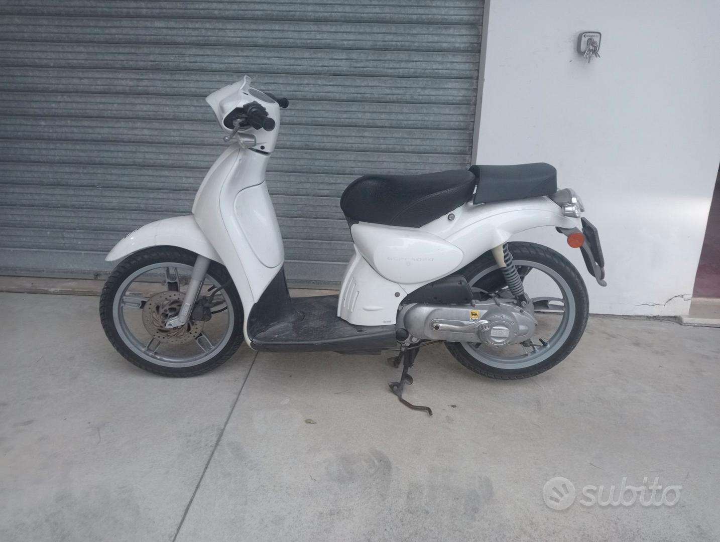 Modello Scarabeo Scarabeo Bianco 50 Usato Aprilia Scarabeo 50