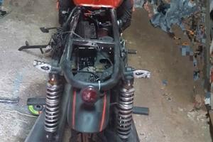 moto Guzzi v 50