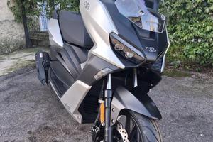 SCOOTER KL BRERA 125cc + SILVER