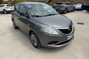 Lancia Ypsilon 1.2 69 CV 5 porte Gold