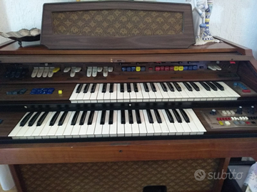 Farfisa vintage 2 tastiere