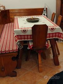 Tavolo sedie e panca tirolesi 
