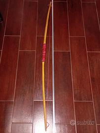 arco,accessorio sportivo.(frecce non comprese)