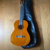 Yamaha CS40 Chitarra Classica in abete rosso