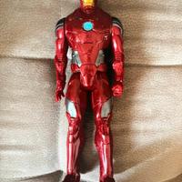 Supereroe Iron Man Grigio