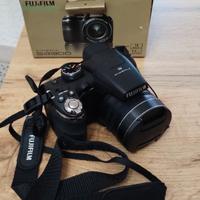 FUJIFILM FINEPIX S4900 - WIDE 24mm /14 Mp/3.0 LCD