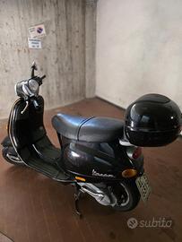 Vespa Piaggio ET4 125