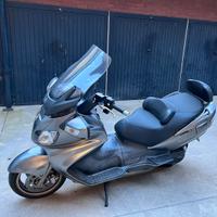 Suzuki burgman 650 full optional