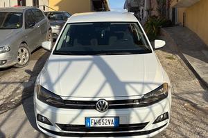 Polo volkswagen 1.0 (neopatentati)