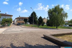 Casa accostata da ristrutturare