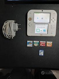 Nintendo 2DS, Caricatore, 5giochi, 4gb SD,no penna
