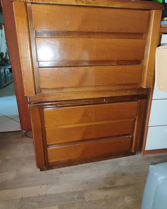 comodini e credenza 