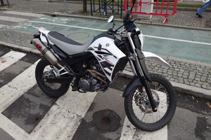 YAMAHA XT 660 R anno 2015
