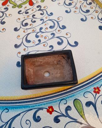 Vaso rettangolare in ceramica scura