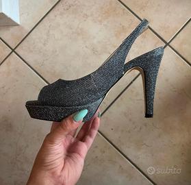 Sandali glitter argento con tacco