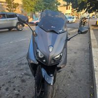 Yamaha t-max 530