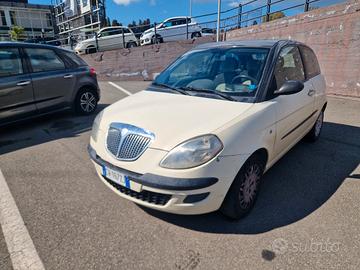 Lancia Ypsilon 1.4 benzina gpl