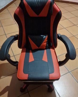 Sedia gaming pari al nuovo