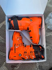 scarponi da sci Tecnica Mach1 MV 130 arancioni