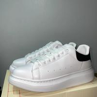 Alexander McQueen 45