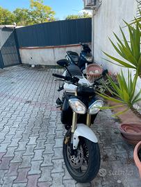 Triumph 675 street triple 2012