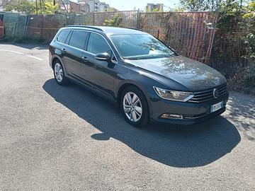 VW Passat B8 2017 2.0. 150 cv