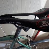 sella in fibra di carbonio ( Selle SMP carbon) 