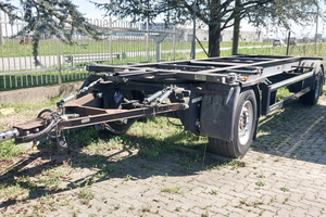 Rimorchio Koegel per casse mobili