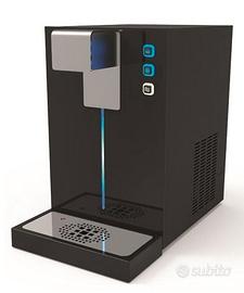 Refrigeratore / frigogasatore domestico per acqua