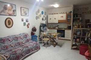 MONOLOCALE A ROCCA PRIORA