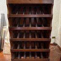 Mobile porta bottiglie in legno con cassetto