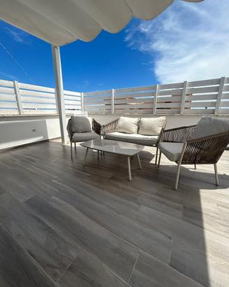 CASA INDIPENDENTE CON TERRAZZO IN CENTRO