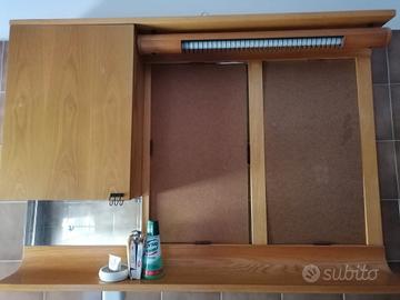 specchio bagno con accessori 