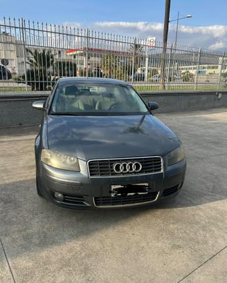 Audi A3 Ambition 105 cv