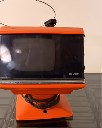 Televisore vintage Sharp Cubo anni 70