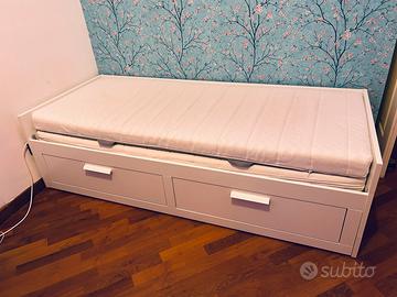 Letto Brimnes singolo/mattimoniale Ikea 2 cassetti
