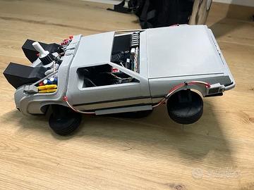 Modellino DeLorean Ritorno al Futuro