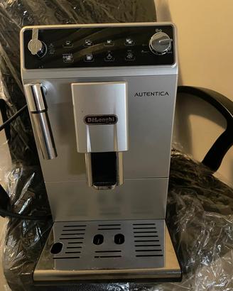 Macchina automatica da caffè in grani De Longhi