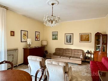 Trilocale + Box auto Alessandria
