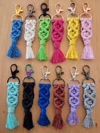 Portachiavi in macramè